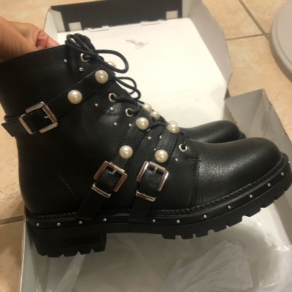 Missguided boots
